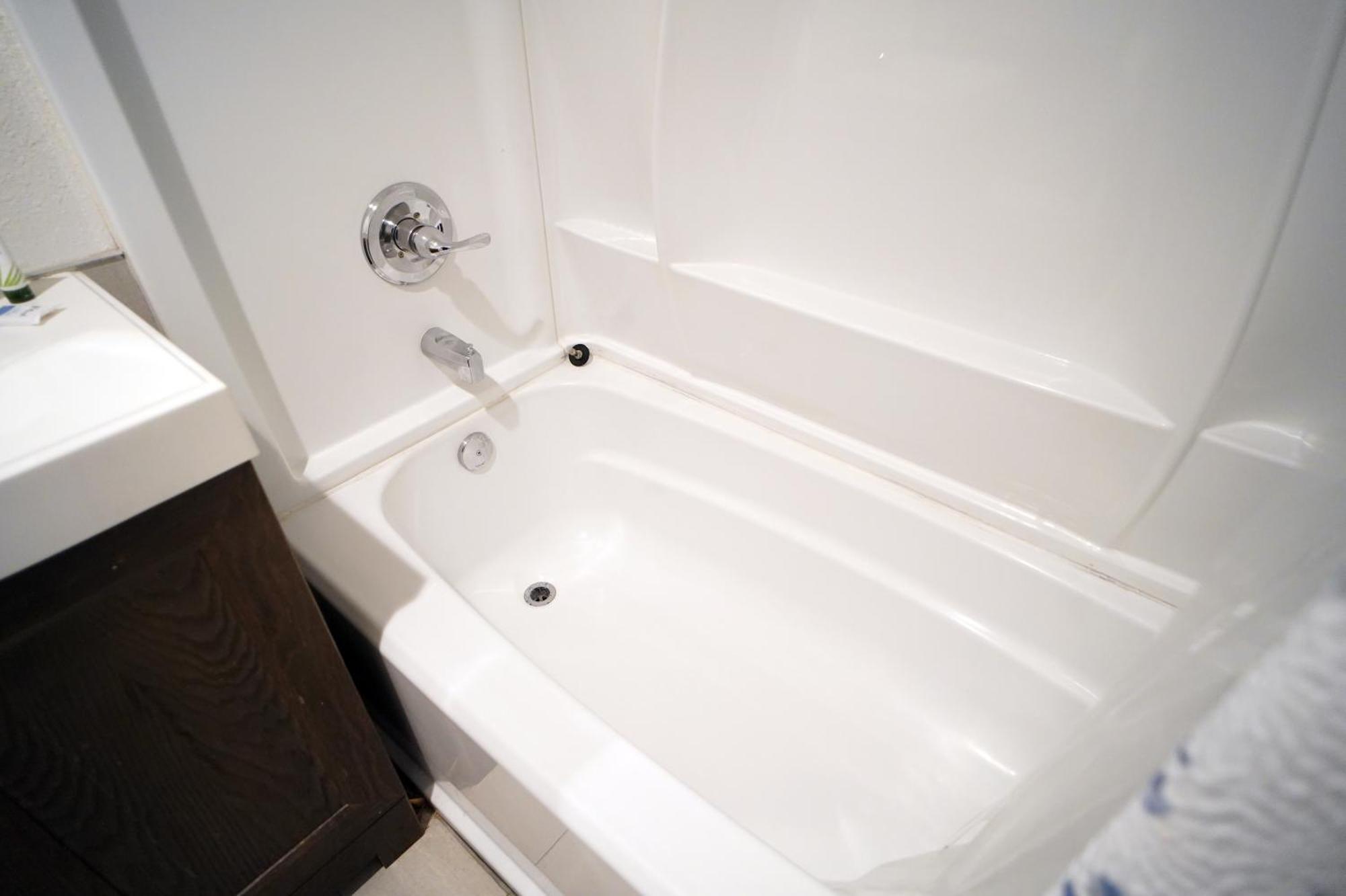 Anaheim Executive Inn & Suites Pokoj fotografie